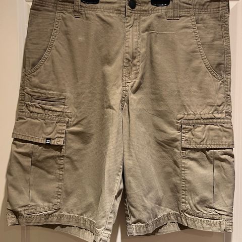 Billabong Cargo Shorts størrelse 31