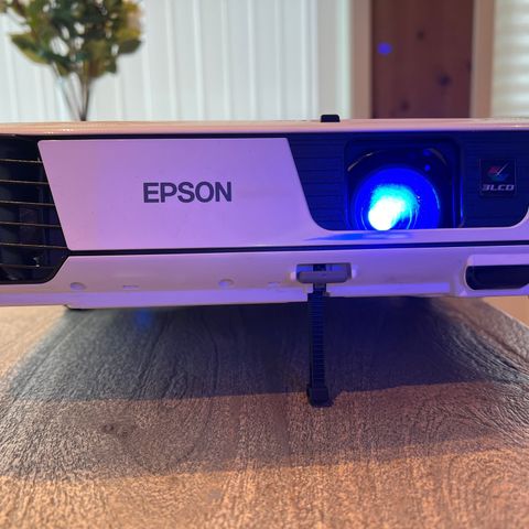 Projektor Epson EB-X31