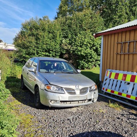 Almera II Hatchback (N16) (00-0) 2004, 133 000 km selges hel, eller i deler