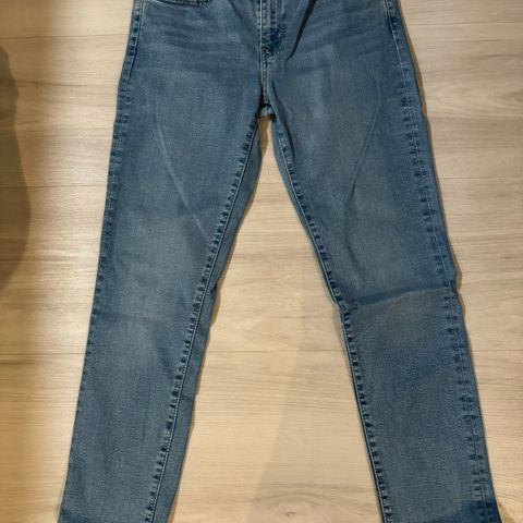 Levis skinny jeans