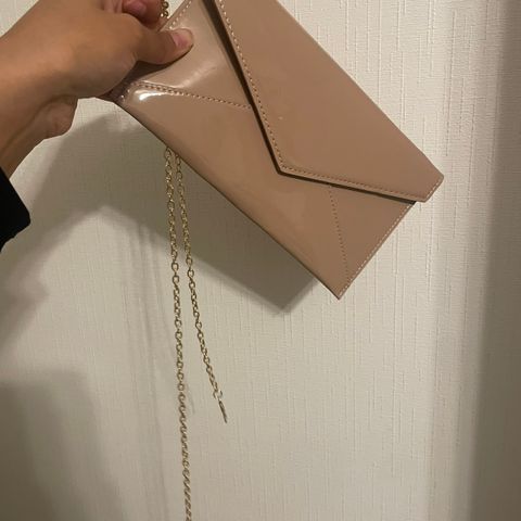 Fancy pouch med strap