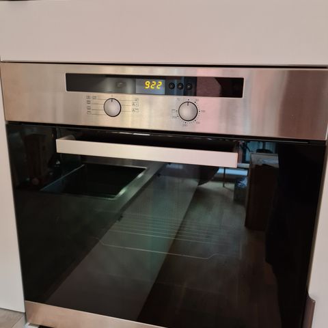 Pent brukt Miele H4260b-KAT integrert stekeovn