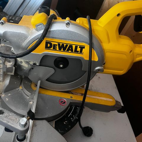 Dewalt sag med bord