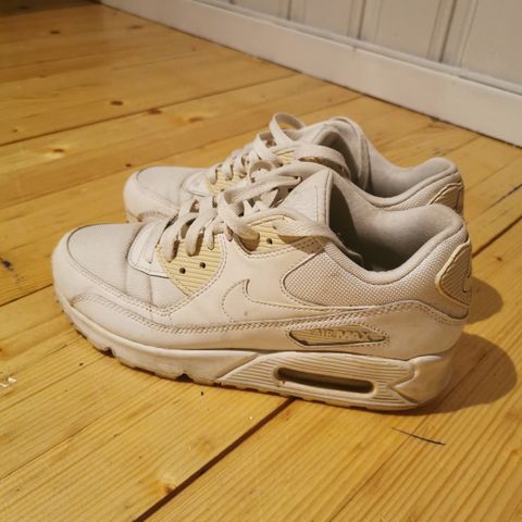 Hvite Nike Air