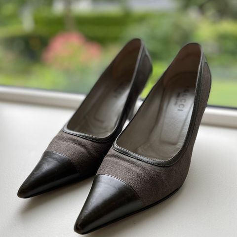 Cucci pumps