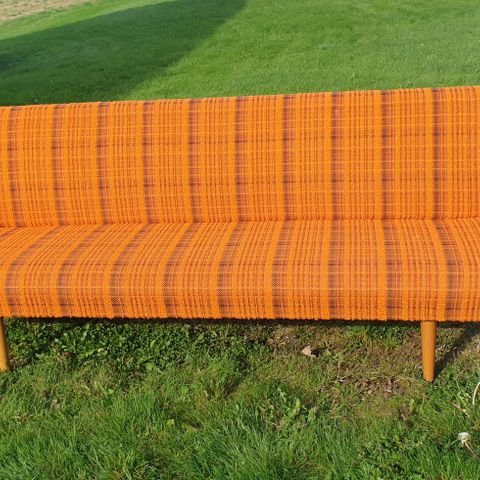 Retro sovesofa selges