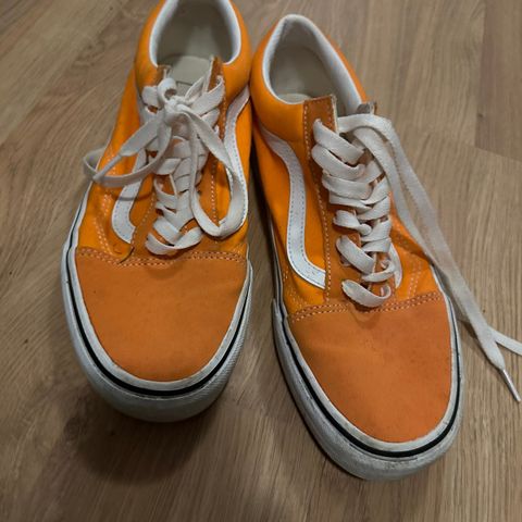 Oransje vans