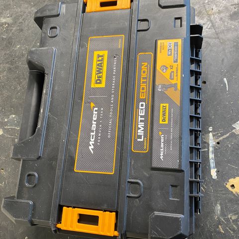 Dewalt McLaren boks