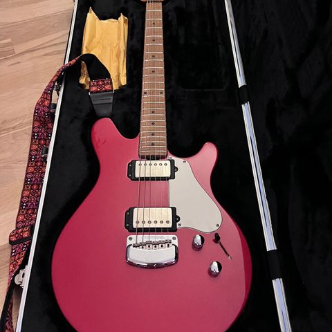 Ernie Ball Music Man Valentine