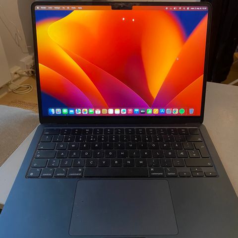 APPLE MACBOOK AIR 2022 13" 256GB MIDNATT