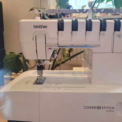 Brother CV3550 Coverstitch med topstitch.