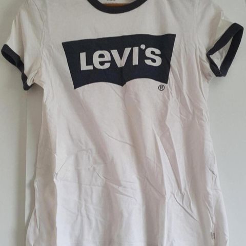 Levi's