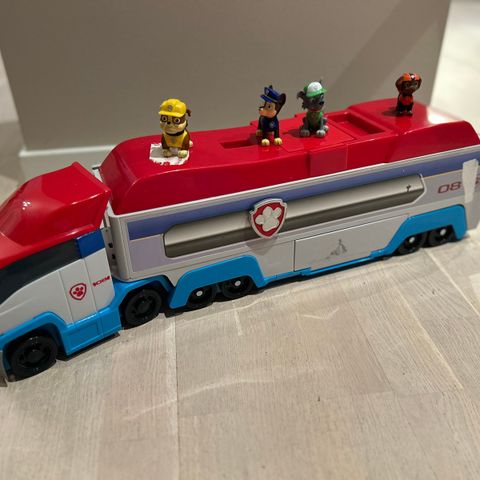 Stor Paw Patrol-bil med figurer