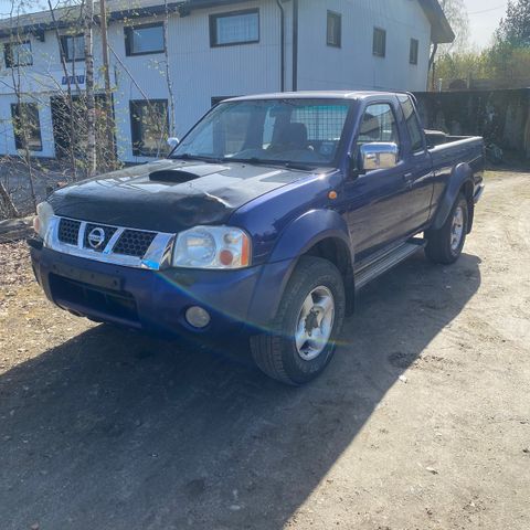 Nissan navara 2002