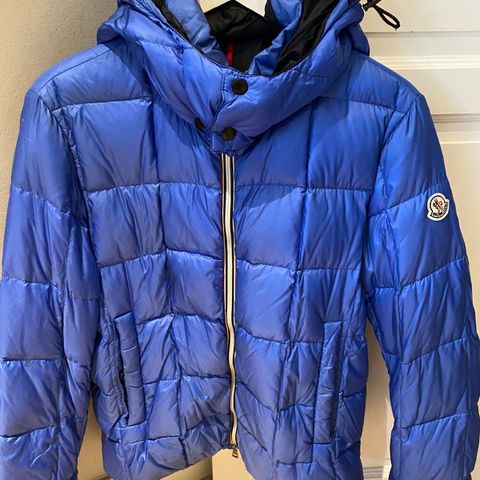 Fin og sjelden Moncler dunjakke-Lefranc-str 3 - M/L-God pris!!