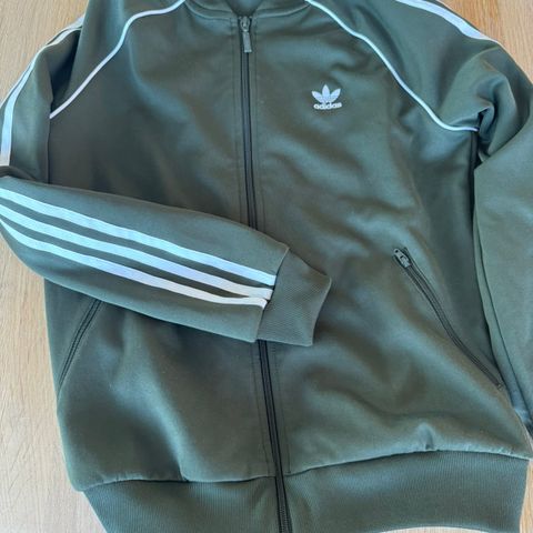 Adidas jakker