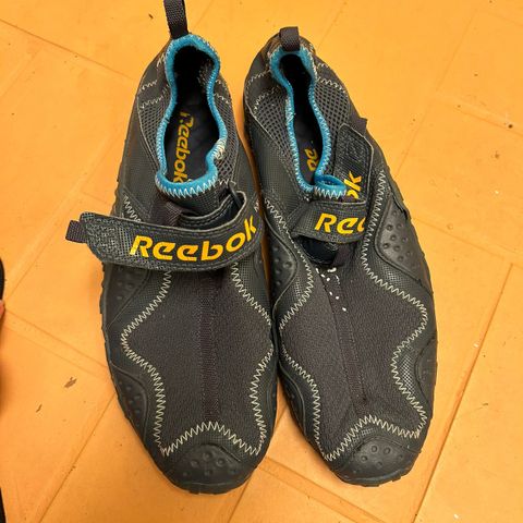 Sykkelsko Reebok i str. 44,5