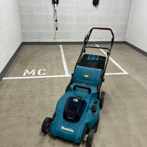 Makita gressklipper 53 cm 36V