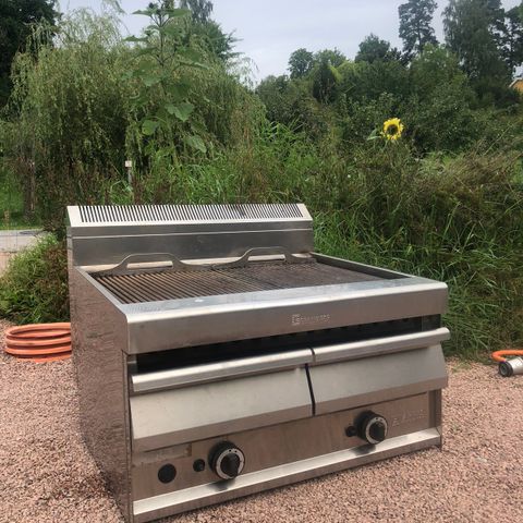 Vapor Arris gassgrill selges BILLIG (nyprid 48000,-)