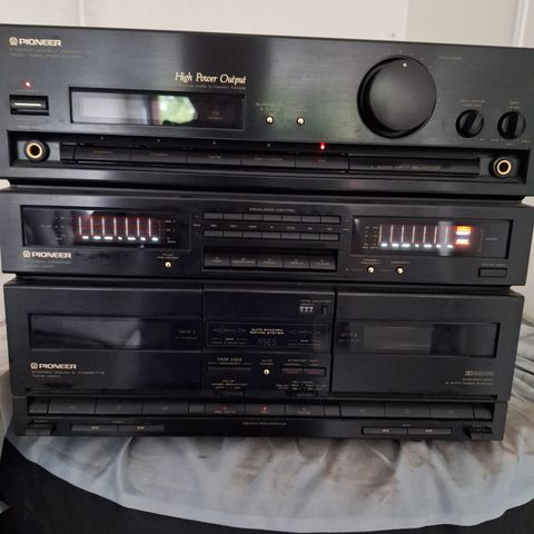 Pioneer stereo rack ØNSKER BUD