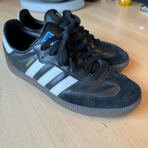 ADIDAS Samba 40