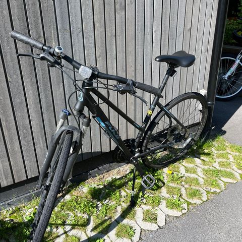 Bysykkel - Fuji Traverse 1.1 LTD - Ramme L19