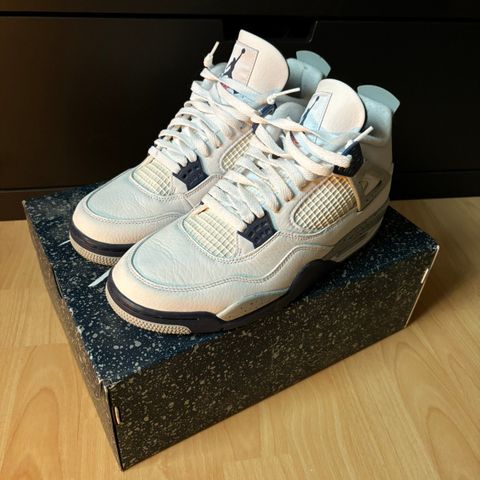 Air Jordan 4 retro blue