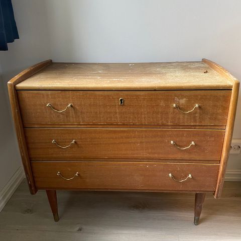 Liten kommode 72x64