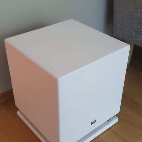 Elac 2030 Subwoofer