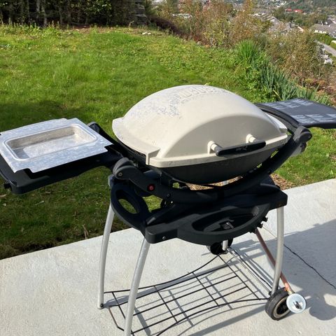 Weber Q Gassgrill med rullestativ