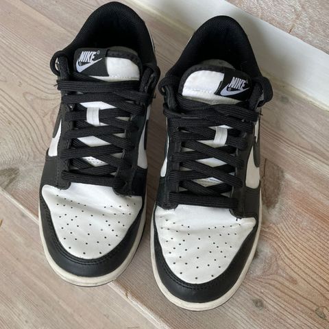 Nike dunk low Panda, str 38,5