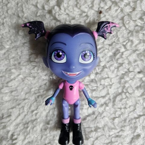 VAMPIRINA FIGURE DISNEY