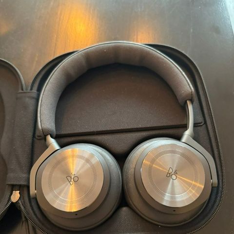 Bang Olufsen Beoplay HX