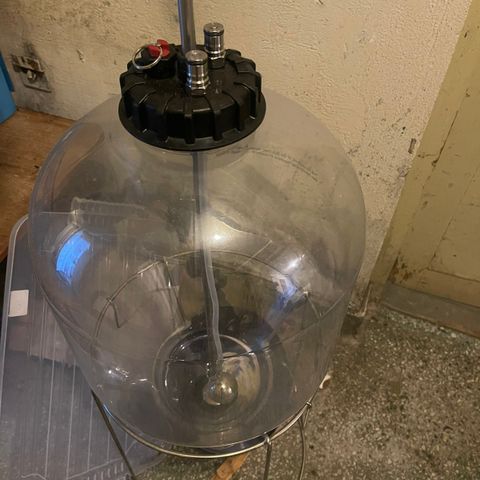 Fermentor king 35L gjæringskar / trykktank til ølbrygging