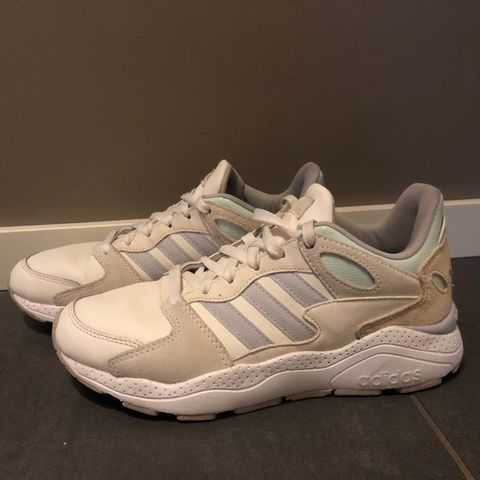 Adidas sko str 38 2/3