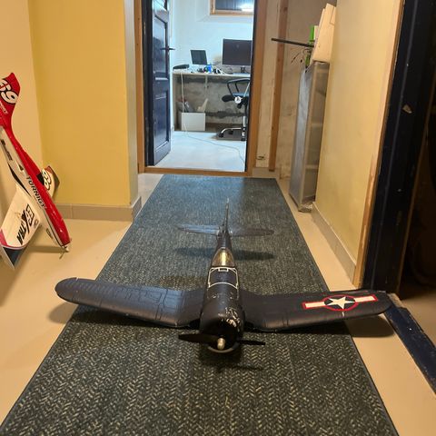 Rc f4u