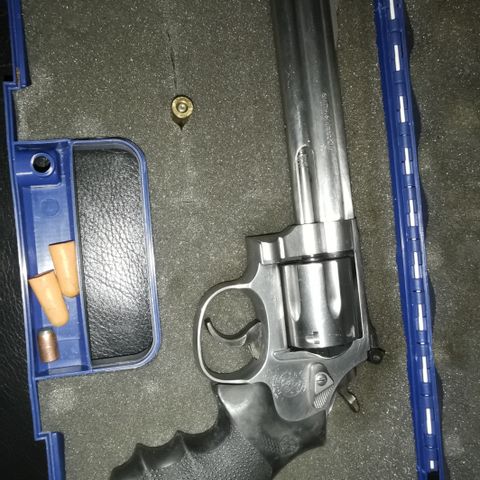 Revolver. 357 Magnum Smith & Wesson