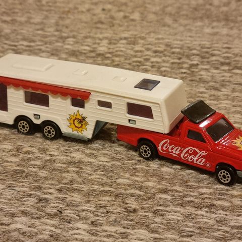 Camping Car Delux med Coca-Cola reklame