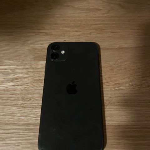 Selger brukt iphone 11