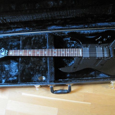 LTD ESP KH 602 med orginal kasse.