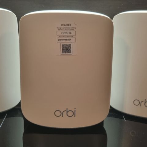 Orbi RBR 350 Router m satelitter Netgear