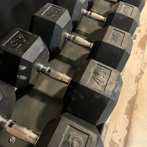 Hex hantler / dumbells / manualer selges.