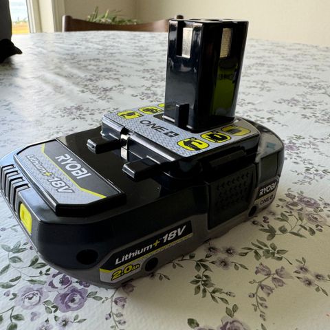 Ryobi RB1820C - batteri til Ryobi ONE+ - HELT NYTT