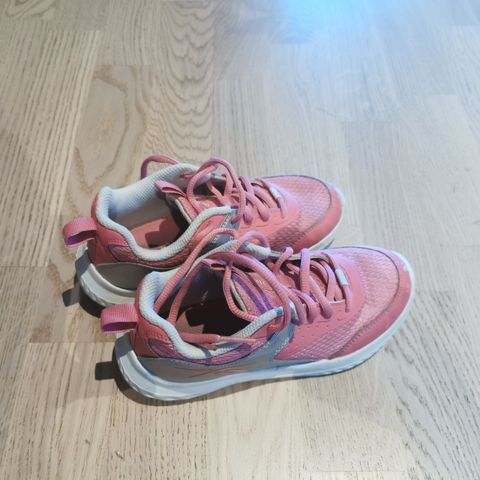 Reebok sko str 31