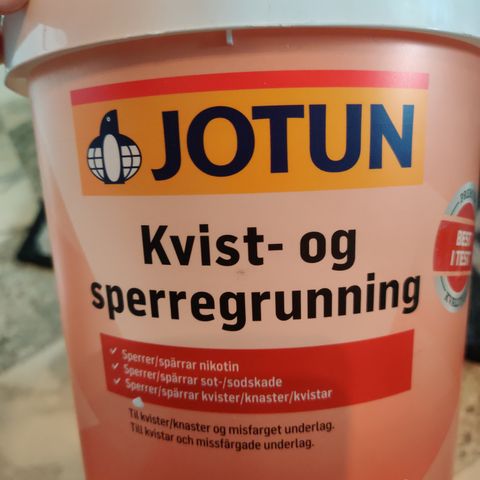 Kvist og sperregrunning (Jotun)