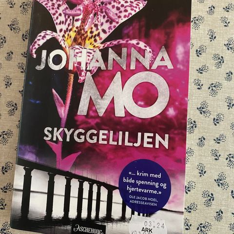 Skyggeliljen av Johanna Moe (Pocketbok)