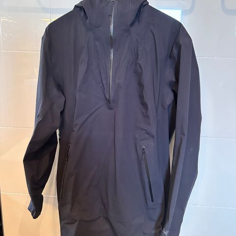 Arcteryx anorakk