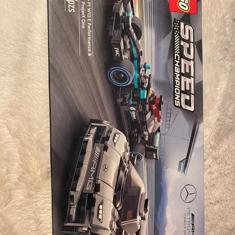 LEGO Speed Champions - Mercedes-AMG F1 W12 E Performance og Project One