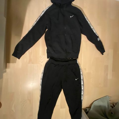 Nike tracksuit