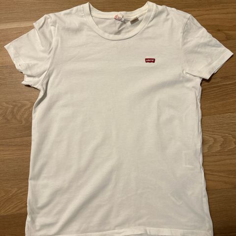 Levis t-skjorte